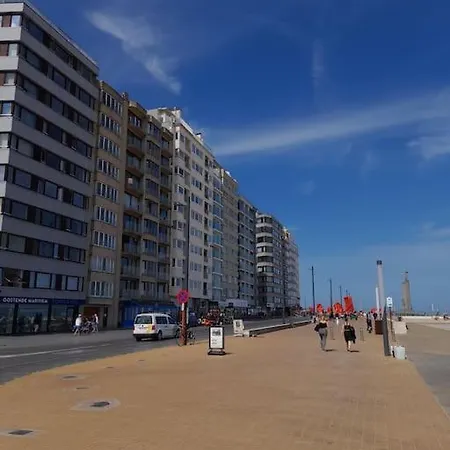 Kursaal Met Frontaal Zeezicht Остенде